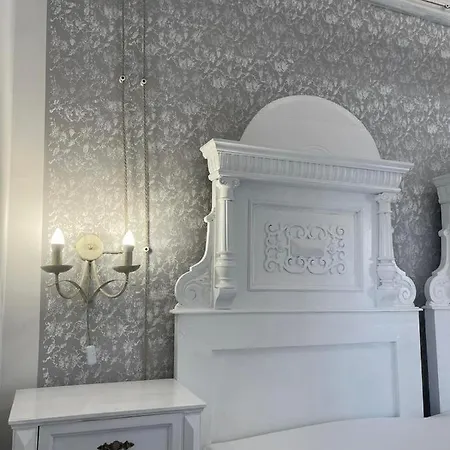 Lubenice-rodinis And Pensión Lubenice