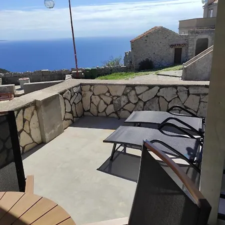 Lubenice-rodinis And Vendégház Lubenice